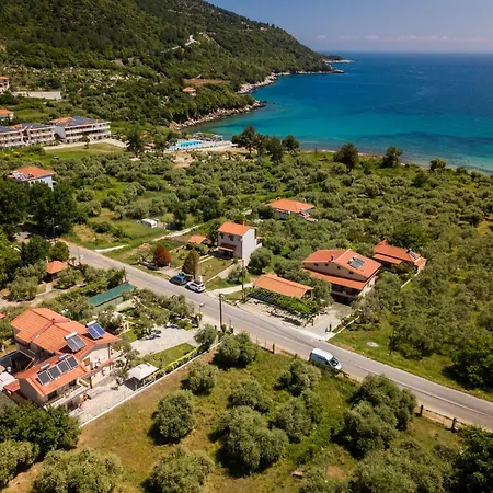 Thassos * Koinira